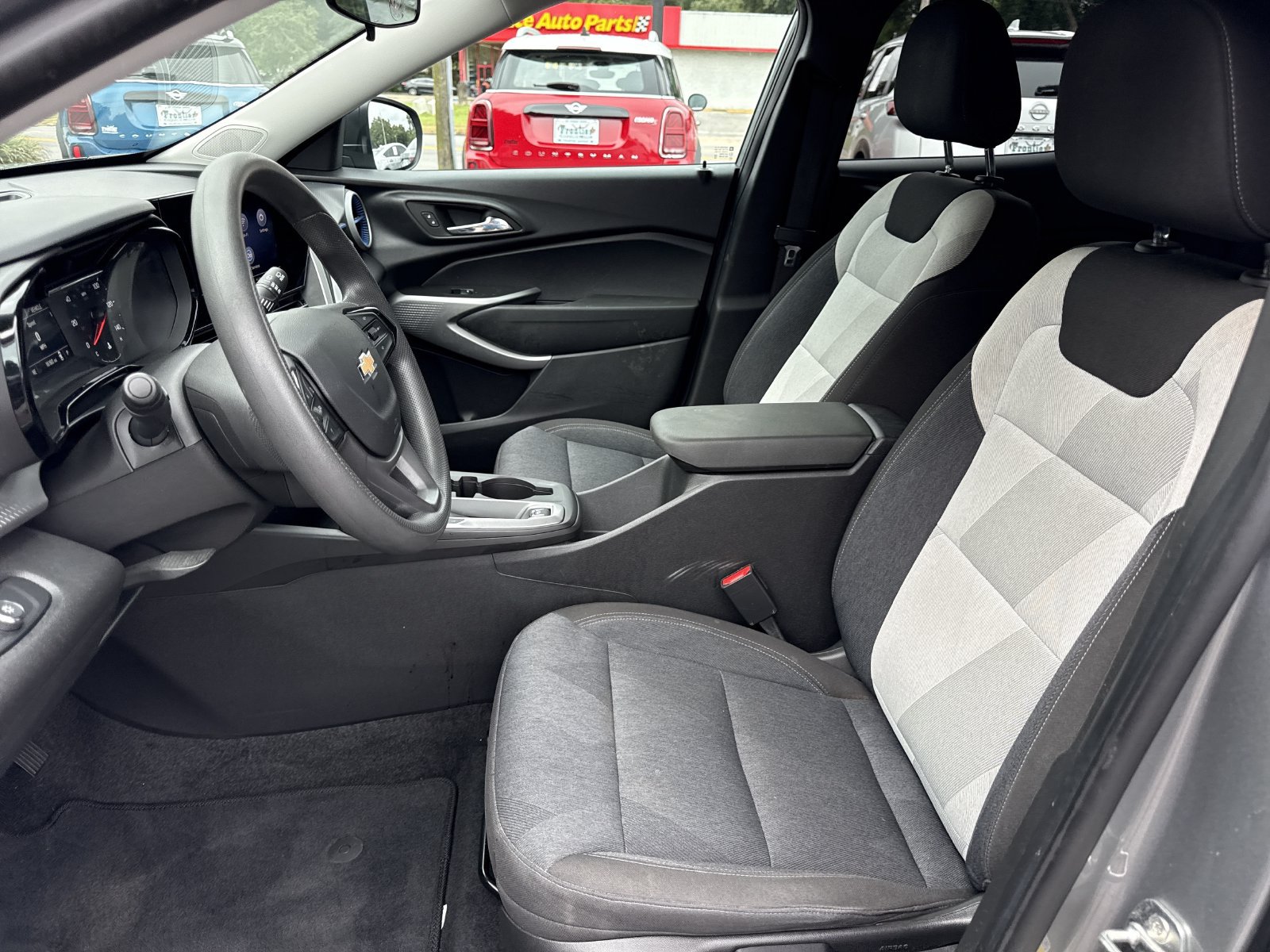 Used 2024 Chevrolet Trax LS FWD image 10
