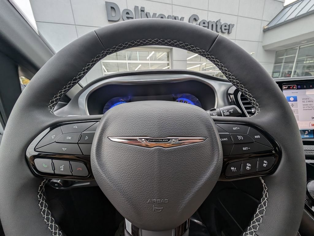 New 2026 Chrysler Pacifica Limited w/ S Appearance Package image 20