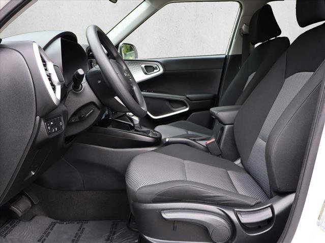 Used 2022 Kia Soul LX w/ Technology Package FWD image 19
