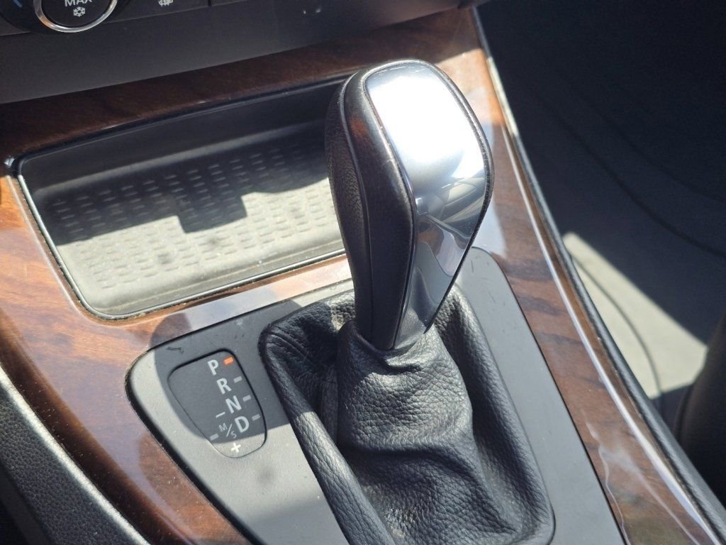 Used 2011 BMW 328i Convertible RWD image 27