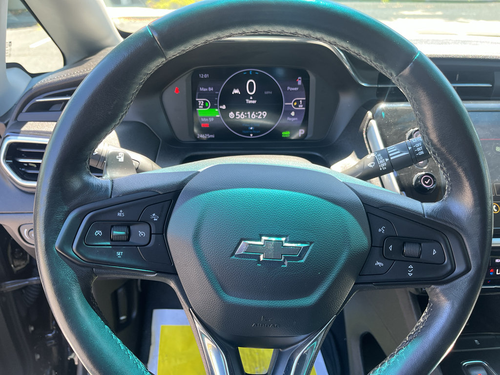 Used 2023 Chevrolet Bolt LT w/ Infotainment Package FWD image 17