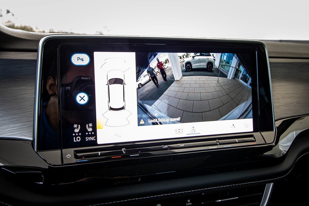 New 2026 Volkswagen Atlas Cross Sport SE image 5