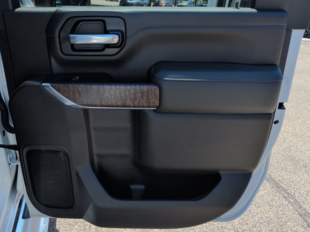 Used 2021 GMC Sierra 3500 Denali AWD/4WD image 34