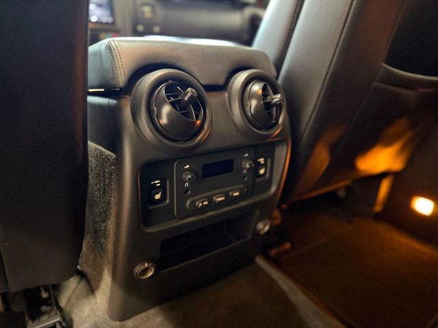 Used 2005 HUMMER H2 SUT w/ Preferred Equipment Group AWD/4WD image 28