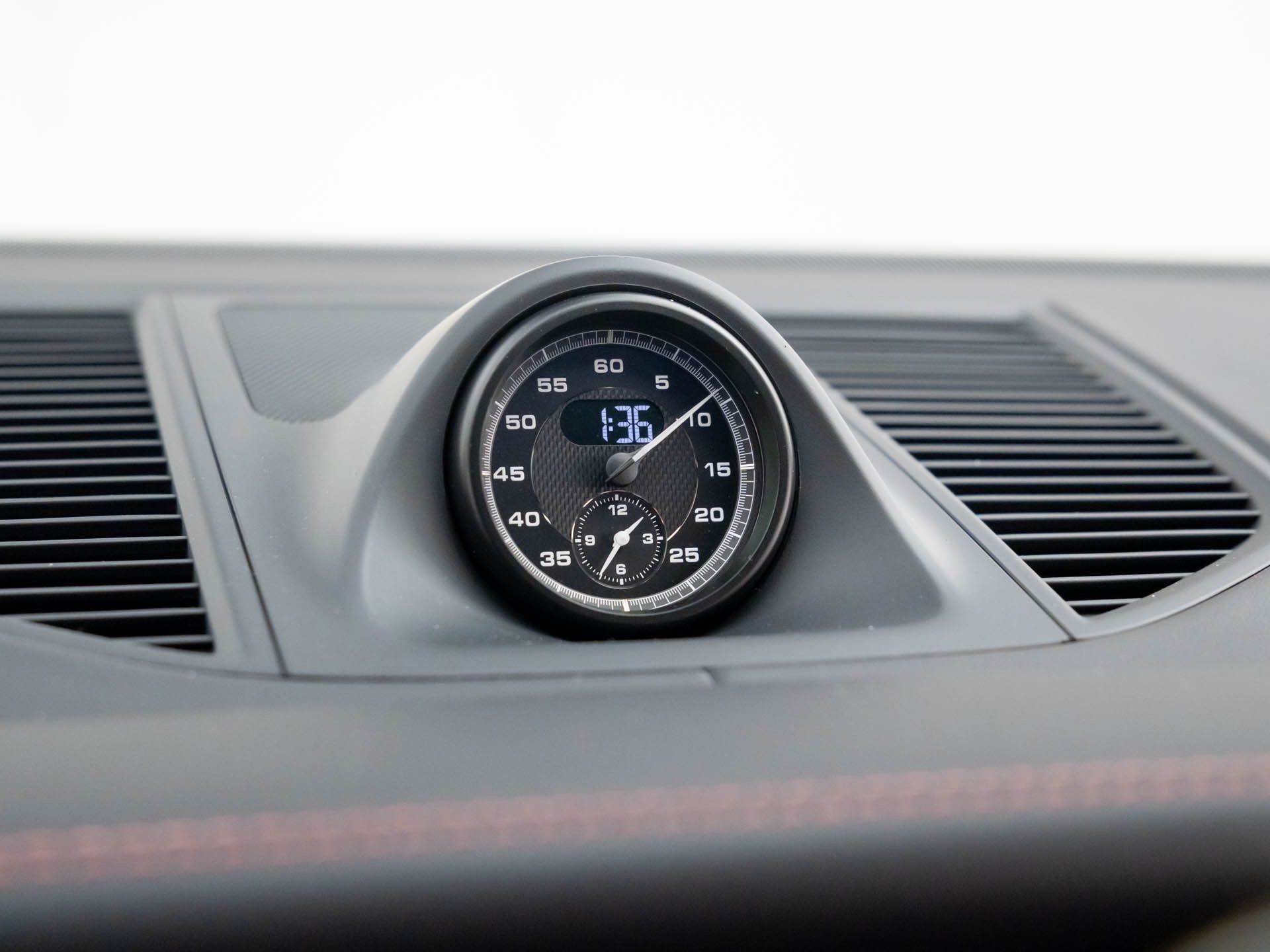 New 2026 Porsche Macan Turbo image 27