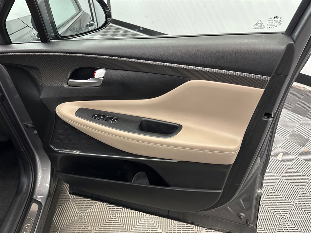 Used 2019 Hyundai Santa Fe Limited image 15
