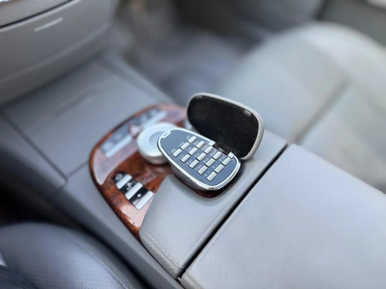 Used 2009 Mercedes-Benz S 550 image 18