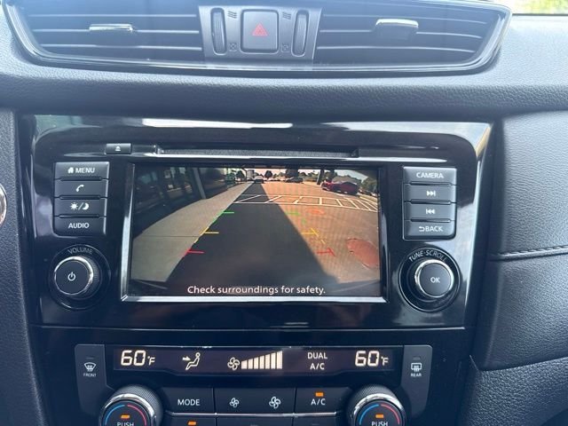 Used 2020 Nissan Rogue SV AWD/4WD image 16