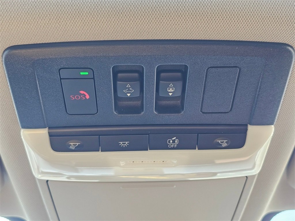 New 2026 Nissan Rogue Platinum image 17