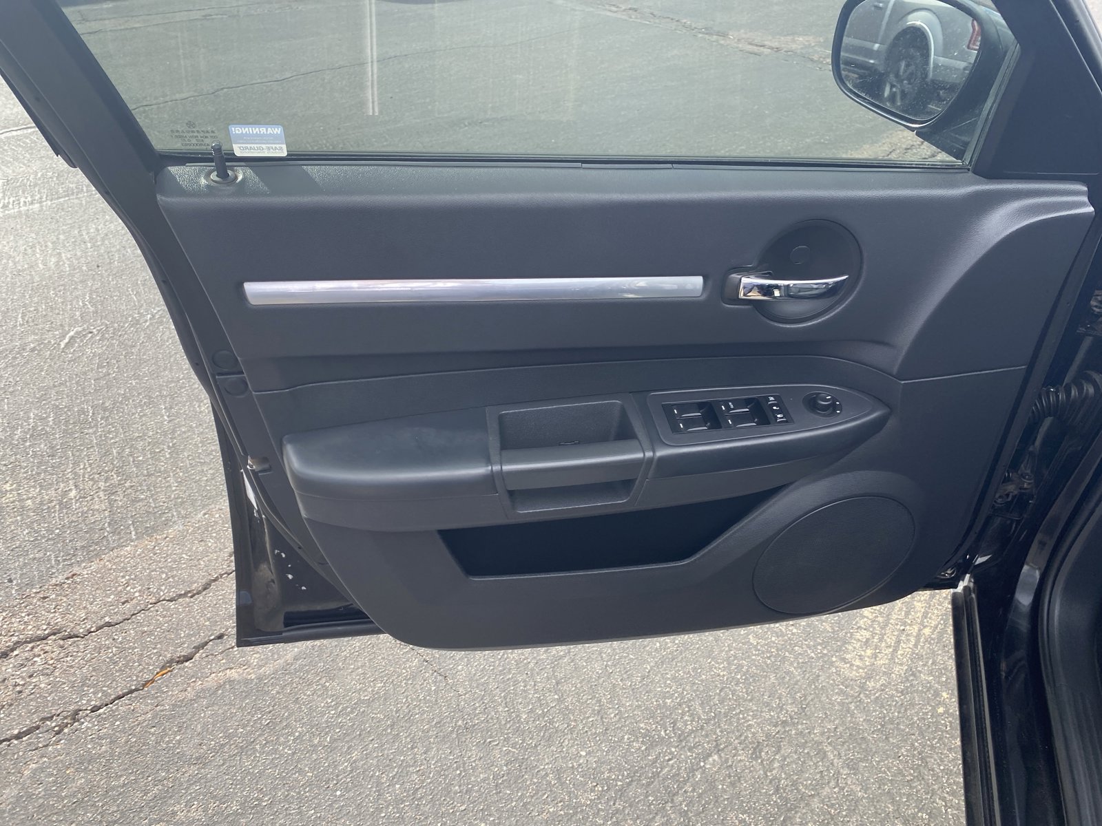 Used 2010 Dodge Charger SXT image 7