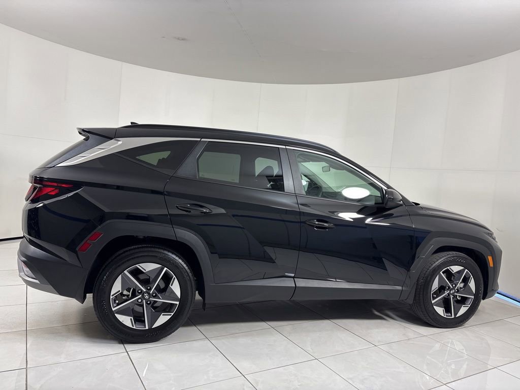 Certified 2025 Hyundai Tucson SEL FWD image 6