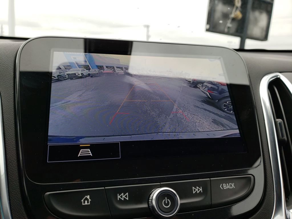 Used 2024 Chevrolet Equinox Premier FWD image 19
