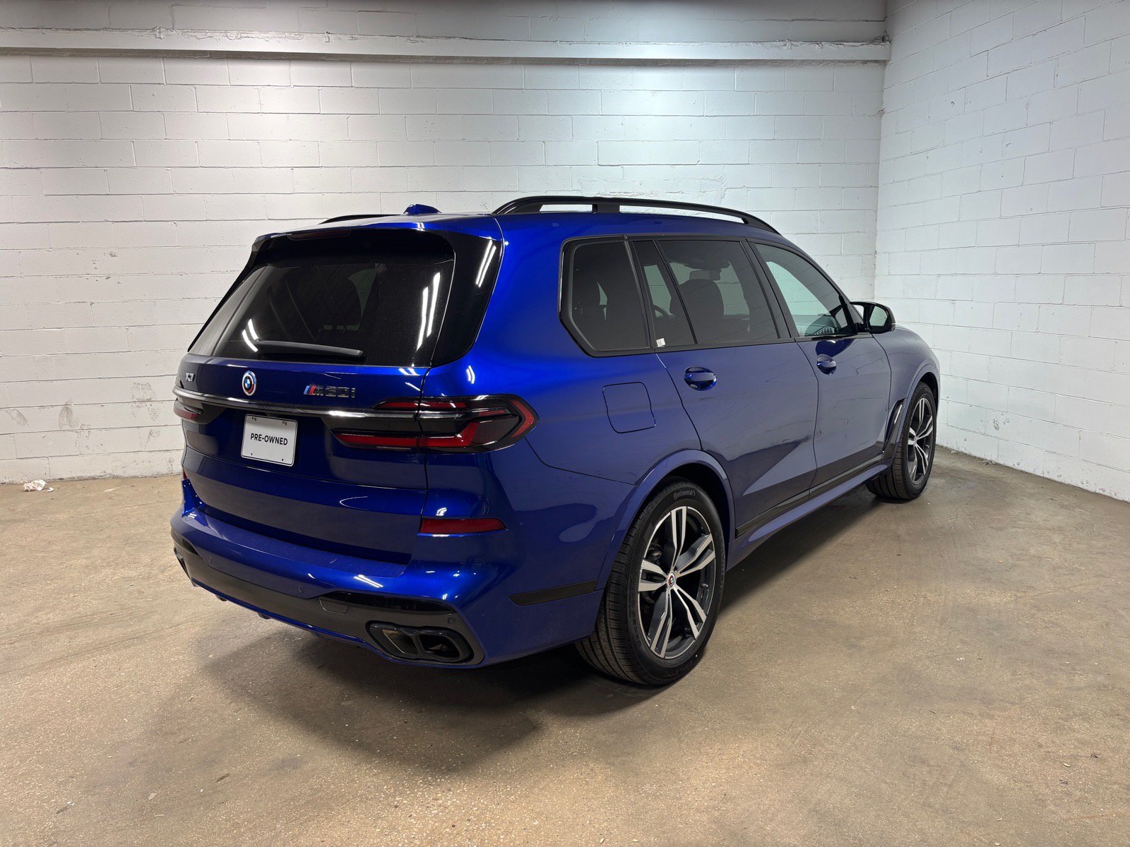 Used 2023 BMW X7 M60i w/ Executive Package AWD/4WD image 6