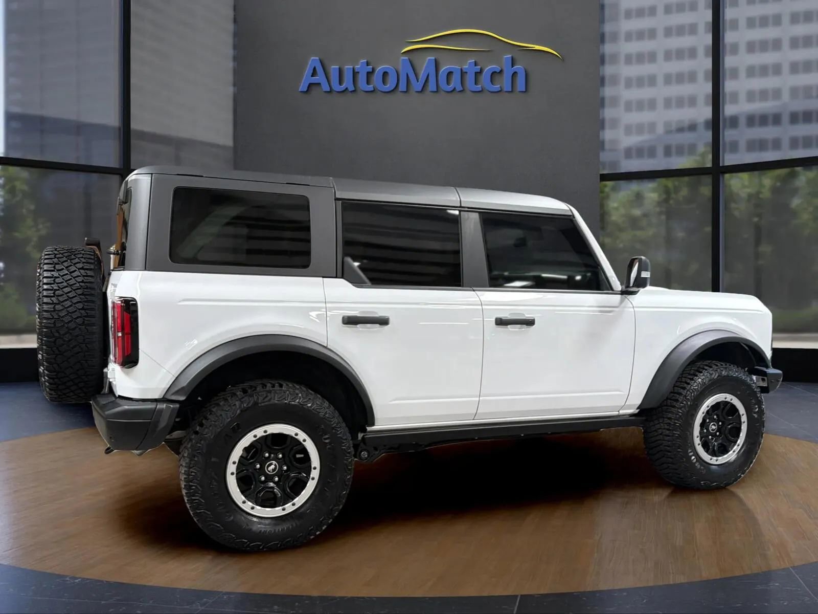 Used 2024 Ford Bronco Badlands image 12
