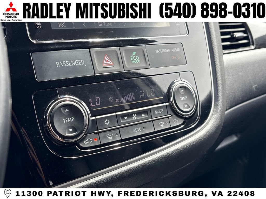 Used 2017 Mitsubishi Outlander GT image 10
