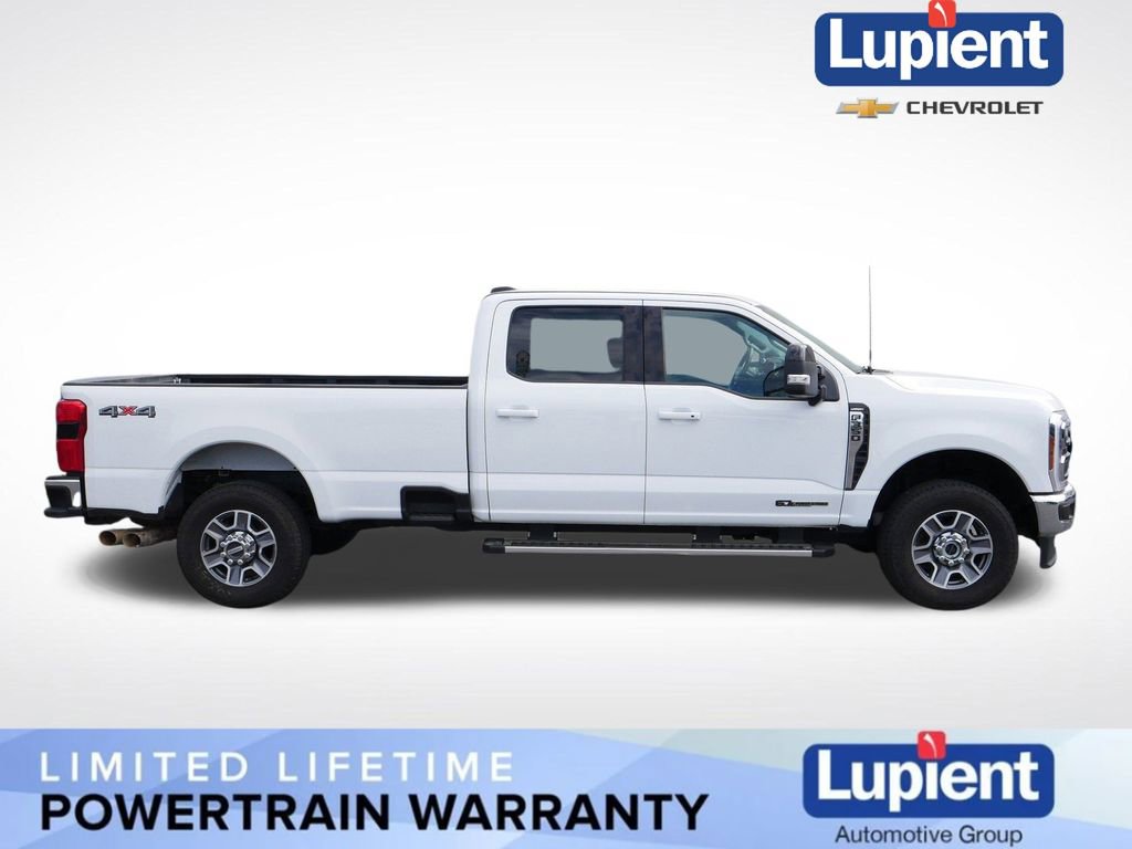 Used 2024 Ford F350 Lariat image 2