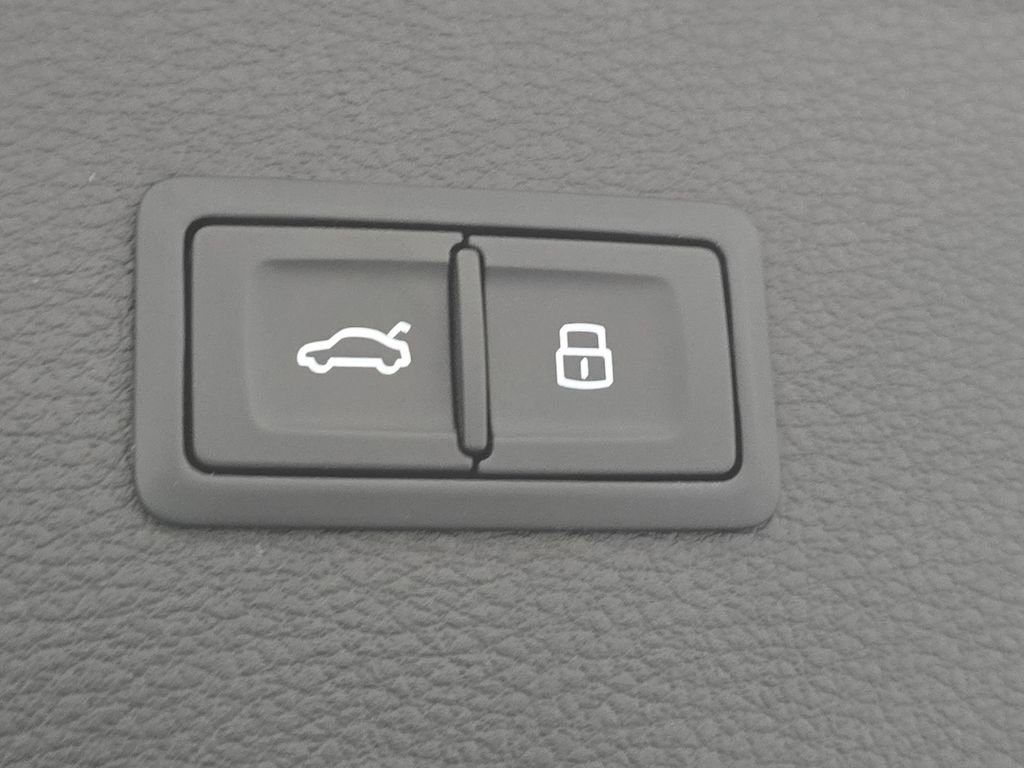 Used 2022 Audi Q5 2.0T Premium image 29