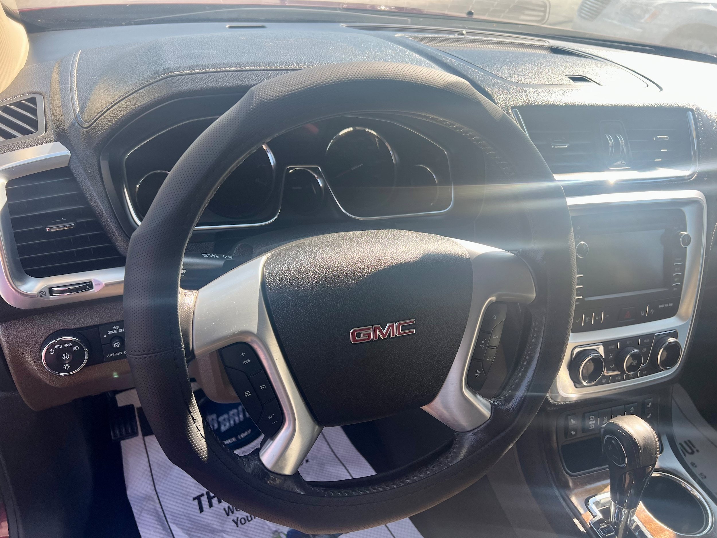 Used 2015 GMC Acadia SLT w/ Open Road Package FWD image 13