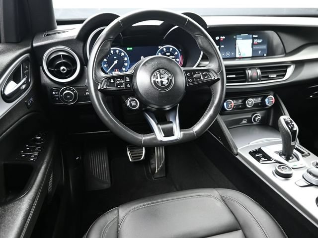 Used 2024 Alfa Romeo Stelvio Ti AWD/4WD image 12