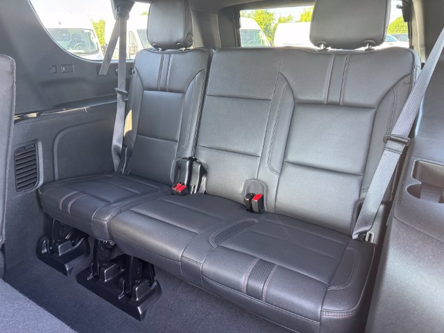 Used 2024 Chevrolet Suburban RST AWD/4WD image 22