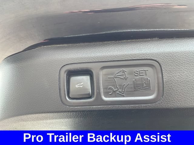 Used 2018 Ford Expedition Platinum AWD/4WD image 32