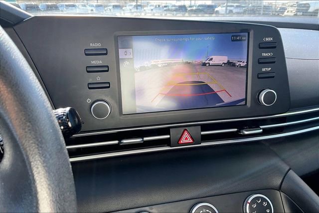 Used 2024 Hyundai Elantra SE image 23