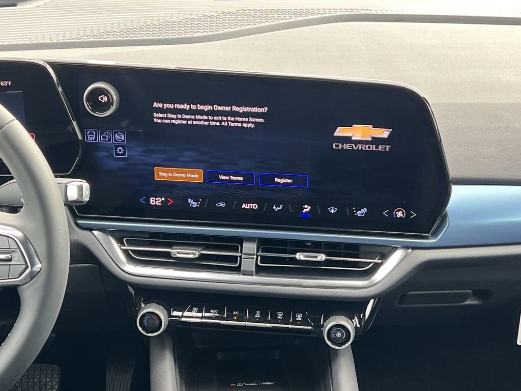 New 2026 Chevrolet Equinox EV LT image 4