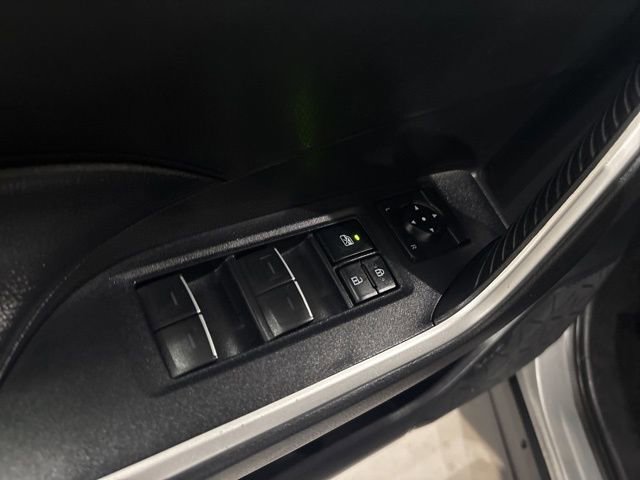 Used 2022 Toyota RAV4 XLE image 12
