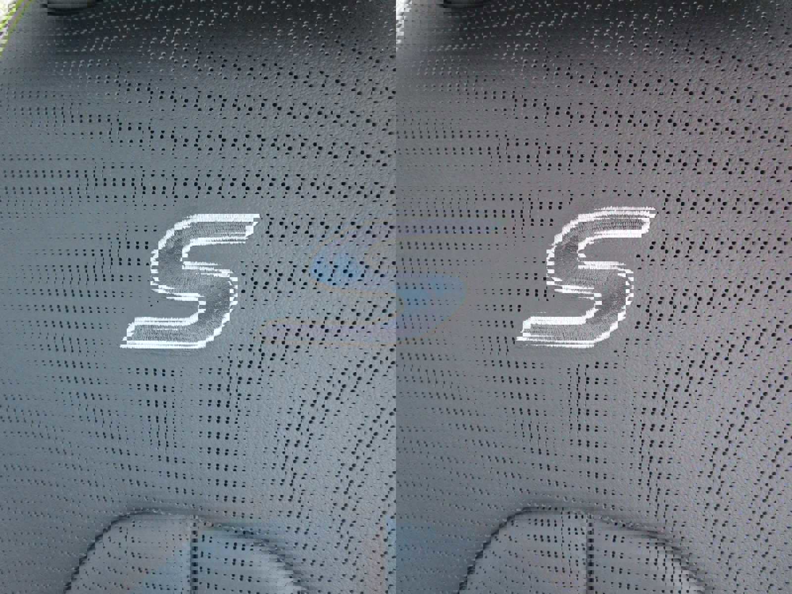 New 2026 Chrysler Pacifica Limited w/ Uconnect Theater Family Group image 20