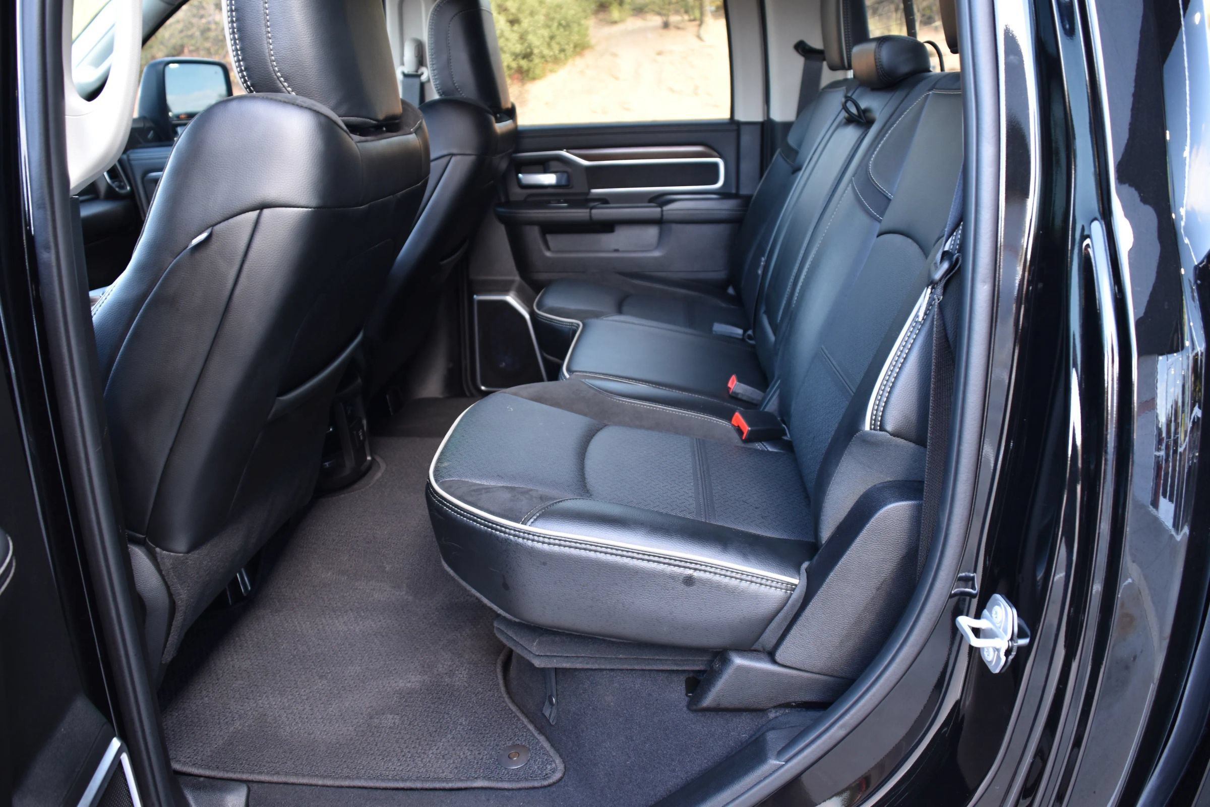 Used 2024 RAM 2500 Laramie AWD/4WD image 19