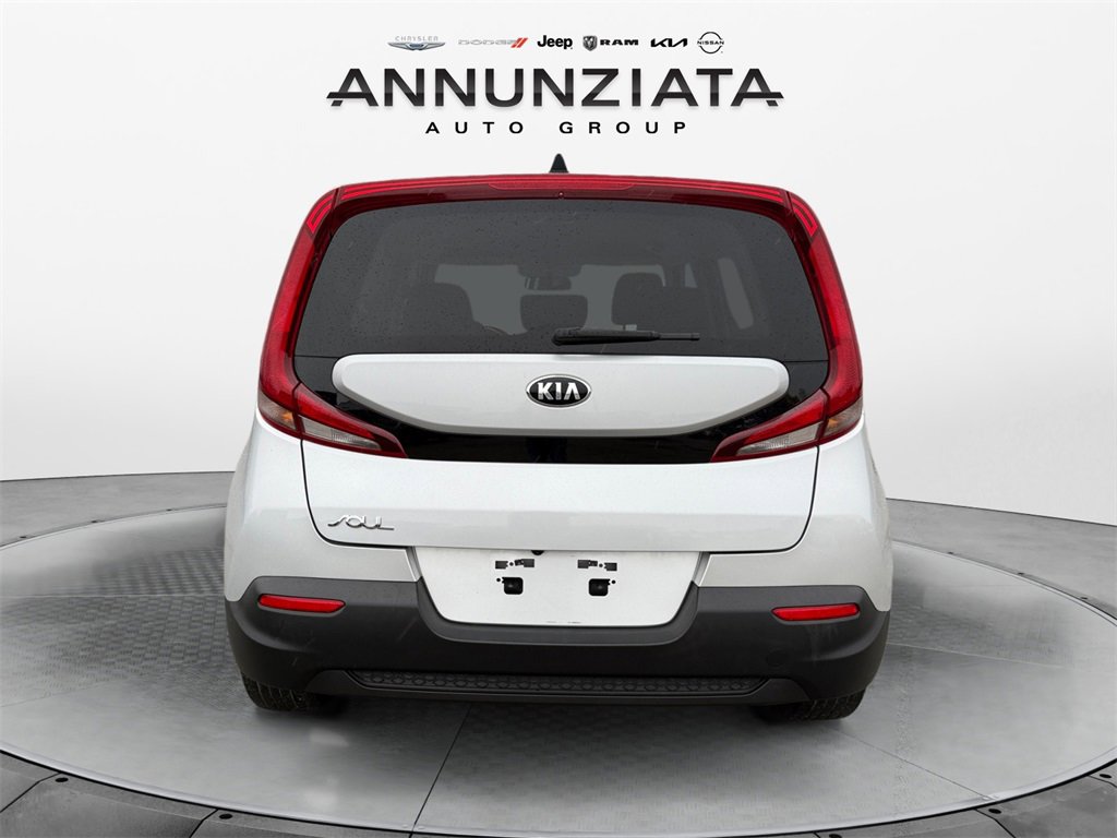 Certified 2021 Kia Soul LX image 4