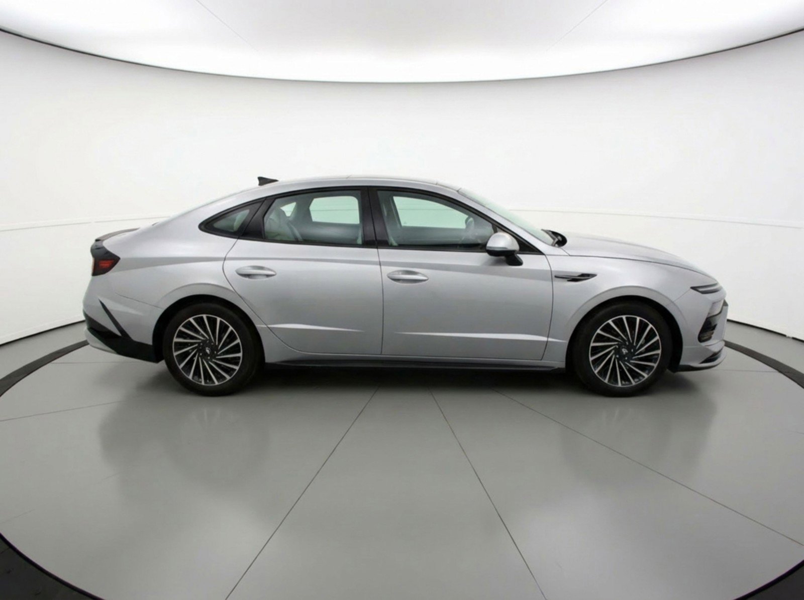 Used 2025 Hyundai Sonata SEL image 11