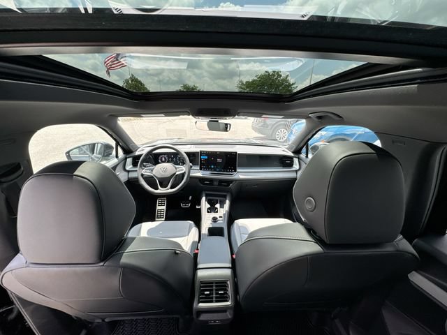 New 2026 Volkswagen Tiguan SE R-Line FWD image 20