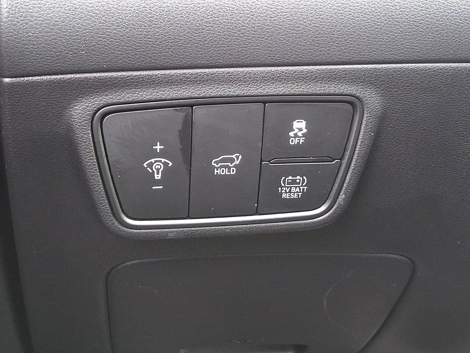 Used 2024 Hyundai Tucson Limited image 30