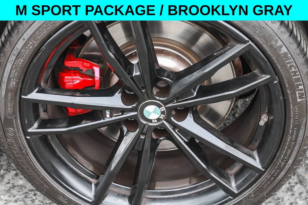 Used 2023 BMW 330i Sedan w/ M Sport Package RWD image 11