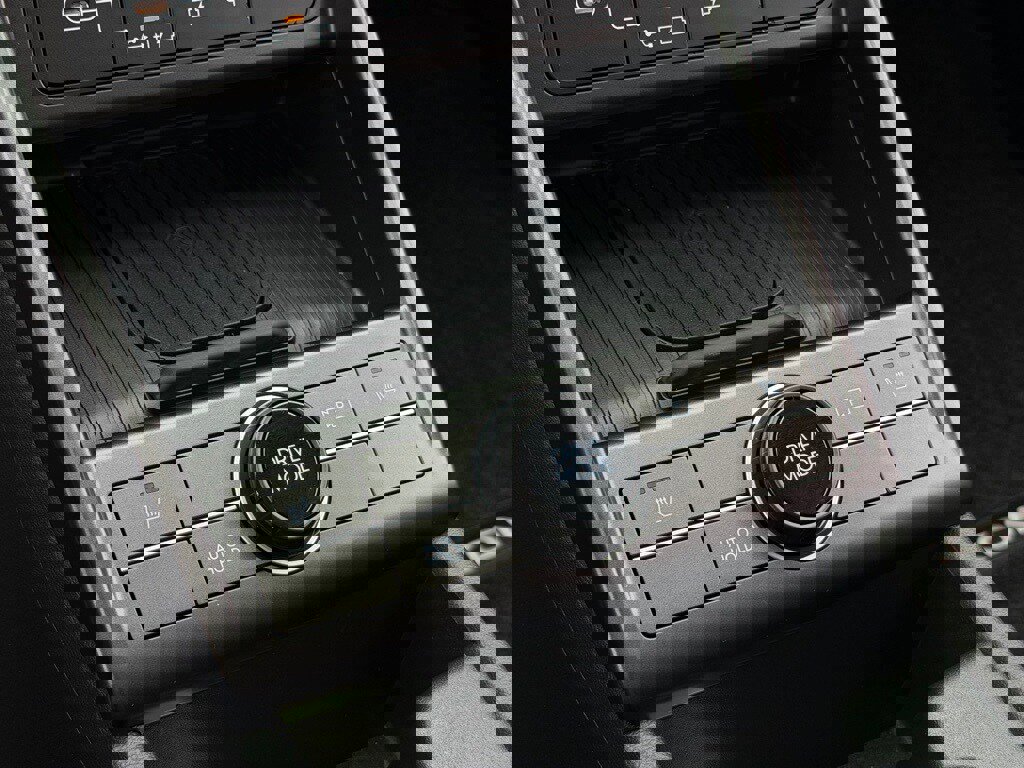 Certified 2026 Hyundai Kona SEL Premium image 16