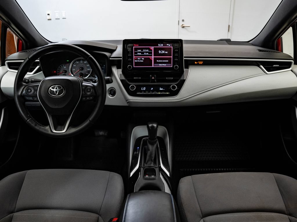 Used 2020 Toyota Corolla SE w/ SE Premium Package FWD image 32