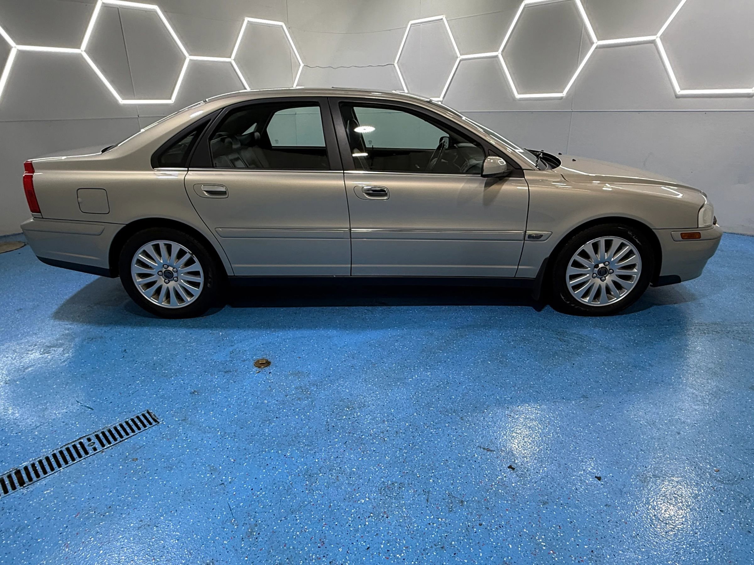 Used 2004 Volvo S80 2.9 image 4