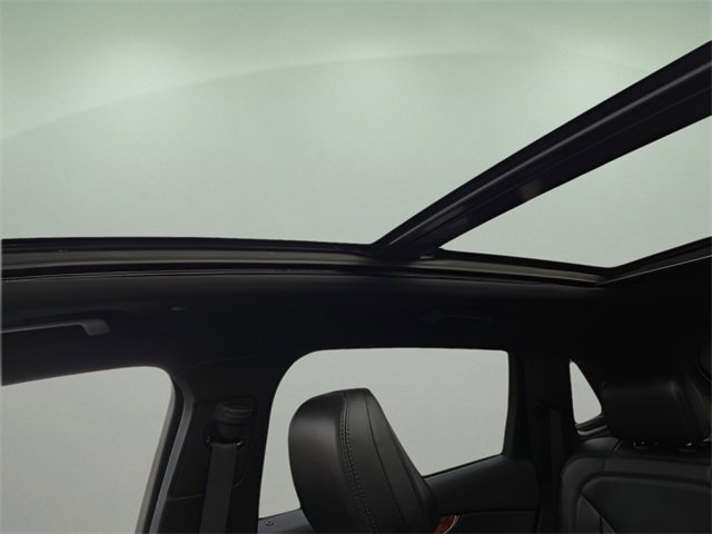 Used 2020 Lincoln Nautilus Reserve image 21