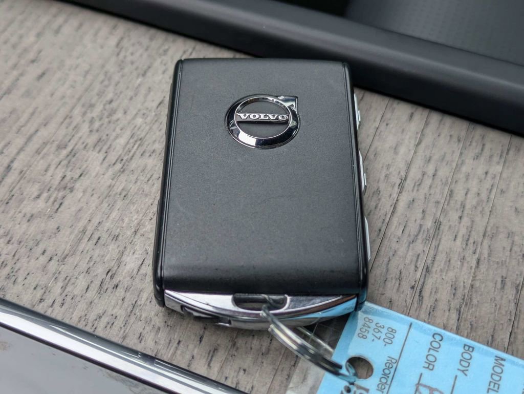 Certified 2023 Volvo S90 B6 Ultimate w/ Protection Package Premier image 40