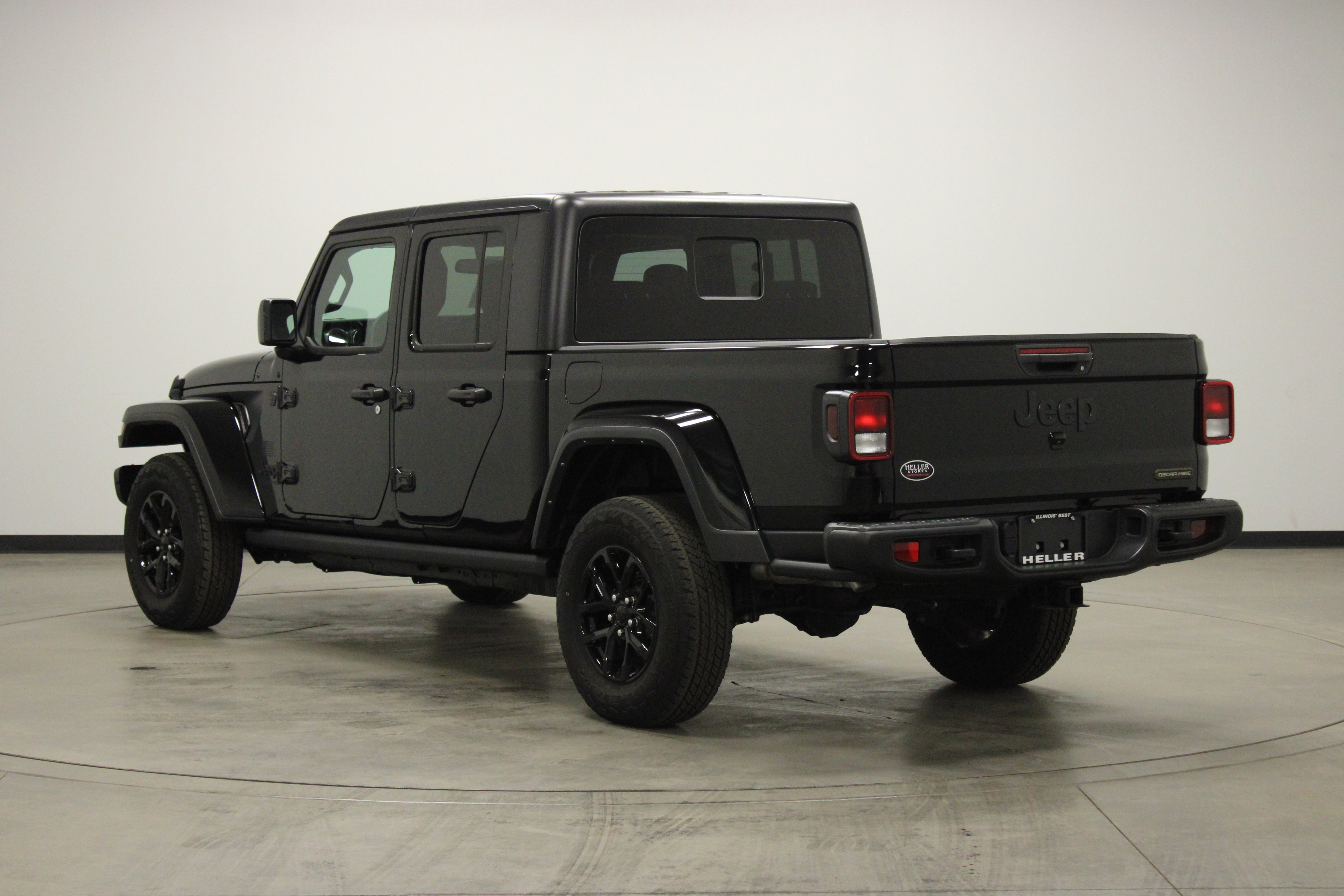 Used 2023 Jeep Gladiator Sport image 6