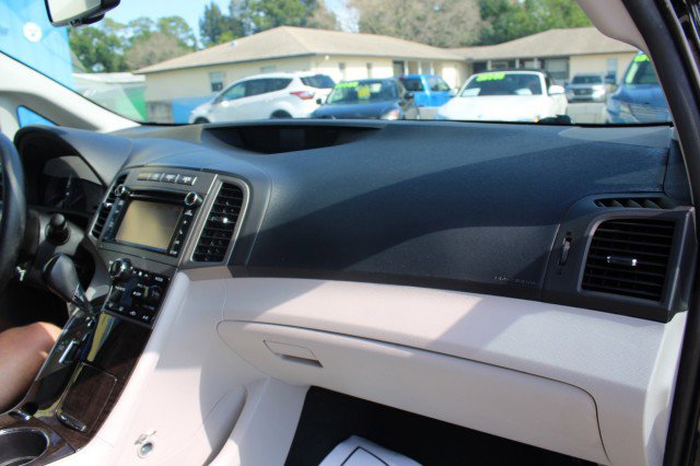 Used 2014 Toyota Venza LE w/ LE Convenience Package FWD image 14