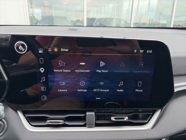 Used 2026 Chevrolet Equinox LT FWD image 8