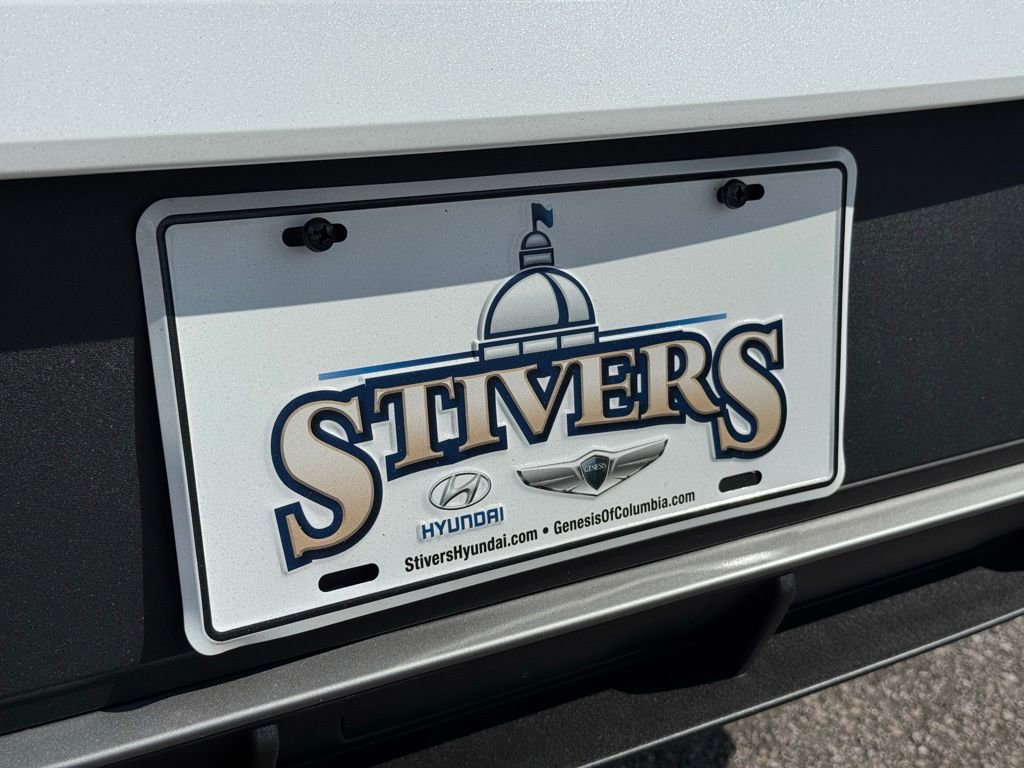 Used 2025 Hyundai Elantra Sport image 13