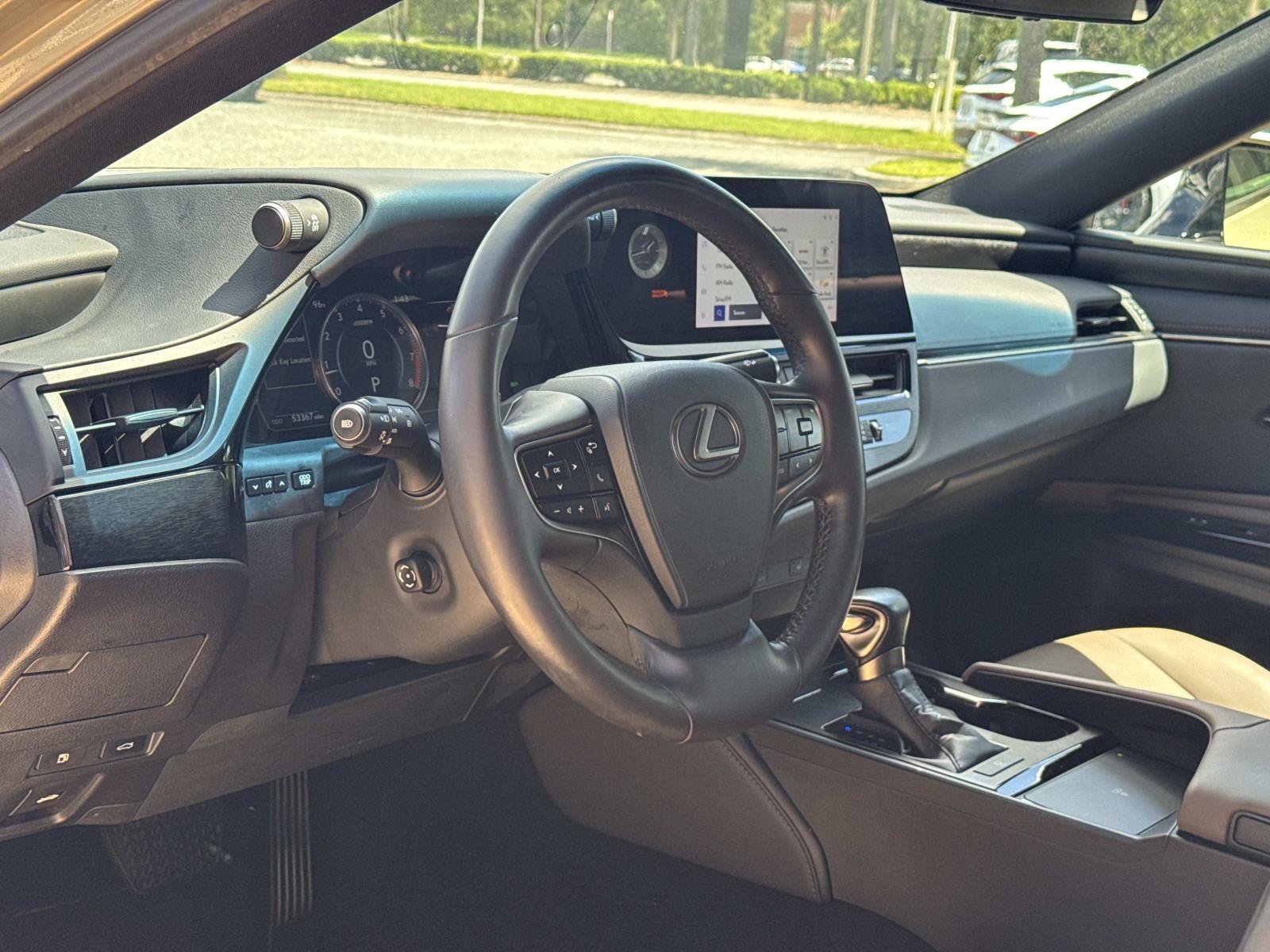 Used 2023 Lexus ES 350 w/ Premium Package FWD image 16