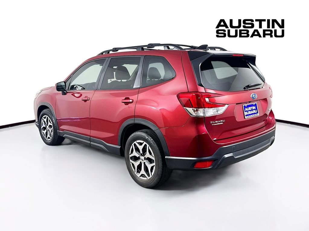 Used 2024 Subaru Forester Premium image 5