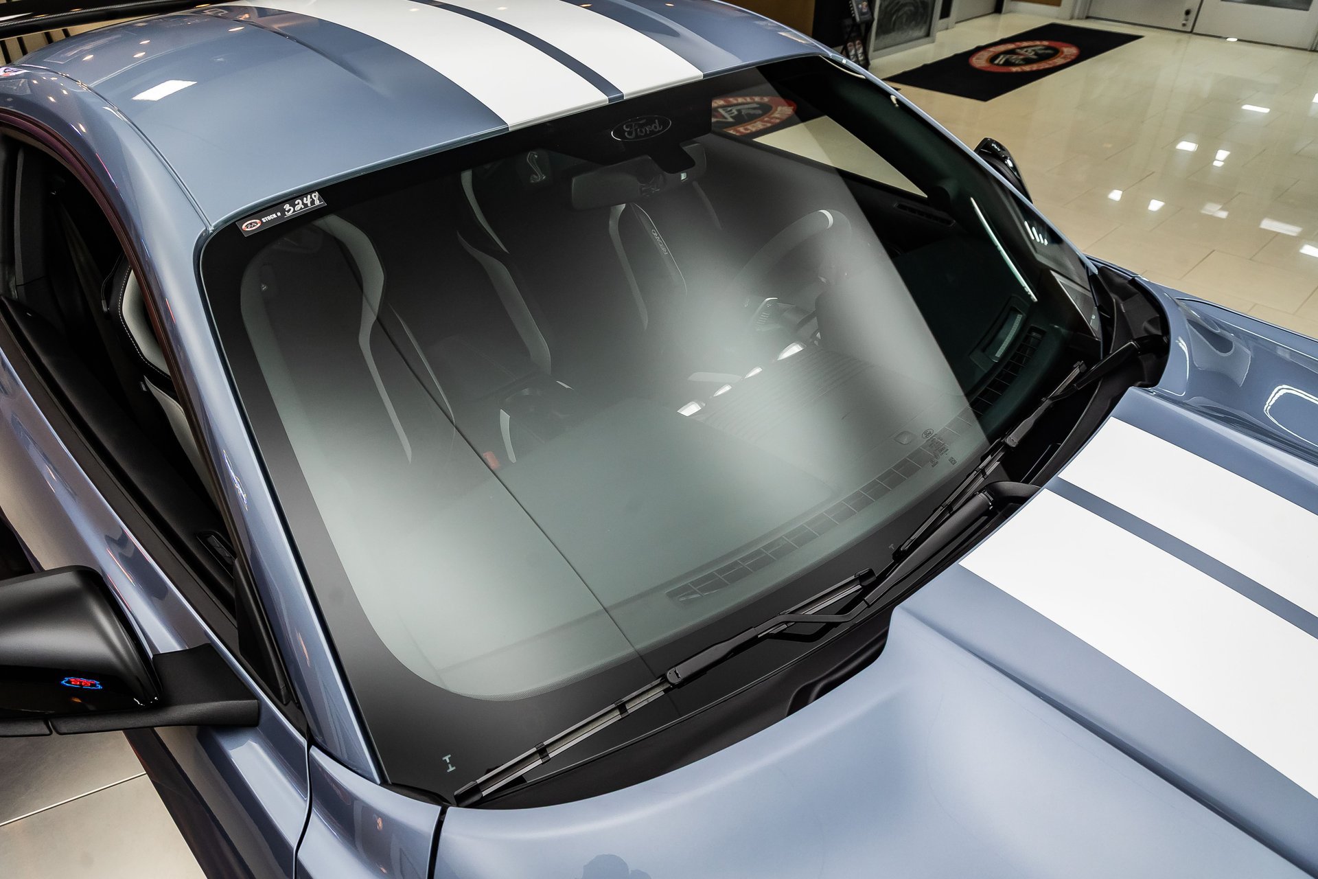 Used 2022 Ford Mustang Shelby GT500 w/ Carbon Fiber Track Pack RWD image 25