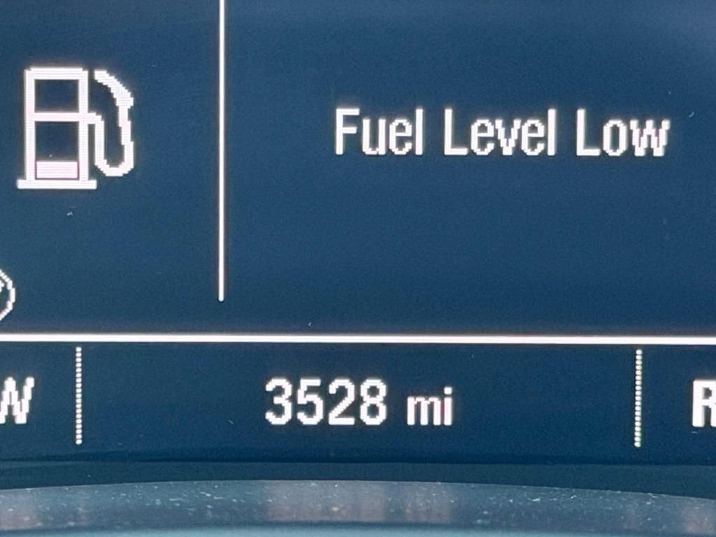 Used 2023 Chevrolet Equinox LS w/ Midnight Edition FWD image 22