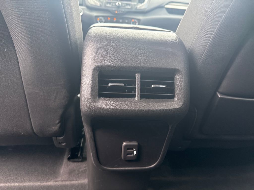 Used 2023 GMC Terrain SLE image 29