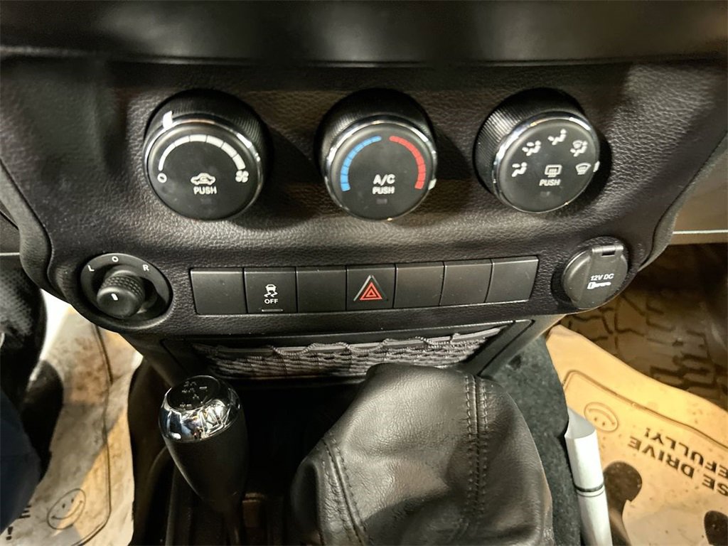 Certified 2017 Jeep Wrangler Unlimited Sport w/ Quick Order Package 23S image 15